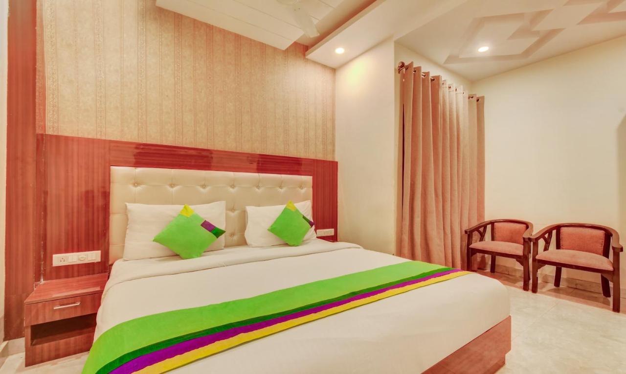 Treebo G K Residency Near Dehradun Railway Station Hotell Exteriör bild