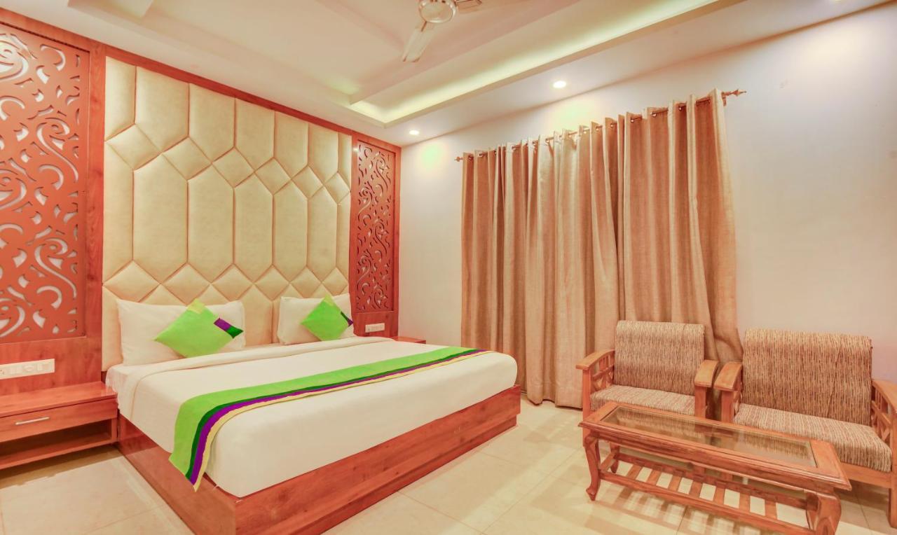 Treebo G K Residency Near Dehradun Railway Station Hotell Exteriör bild